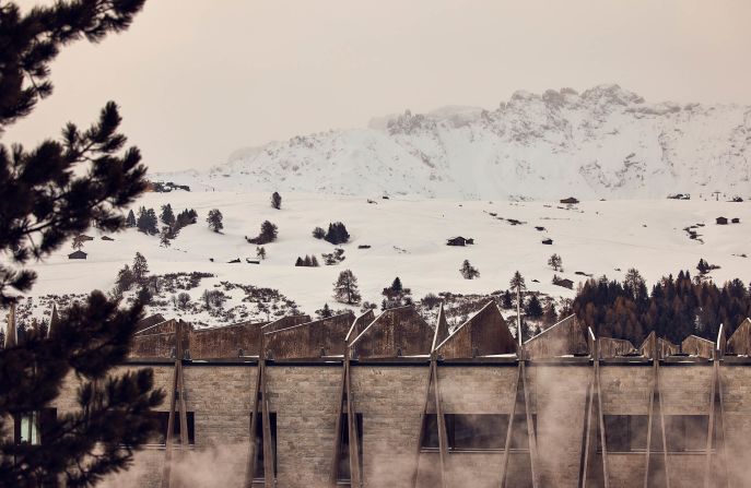 コモ アルピナ ドロミテ